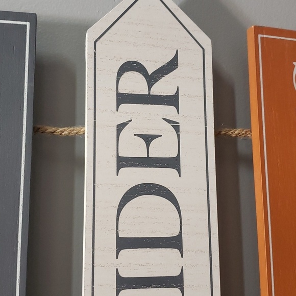 Dennis East International NWT Wooden Fall Harvest Sign Decor - Picture 2 of 4